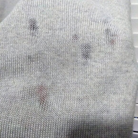 Burberrys of London Long Sleeve Gray Sweater - Picture 5 of 7